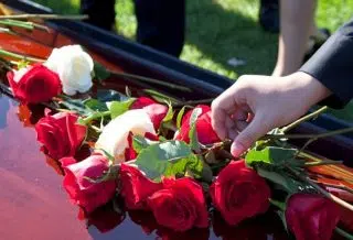 Comment organiser l’enterrement d’un proche en ligne