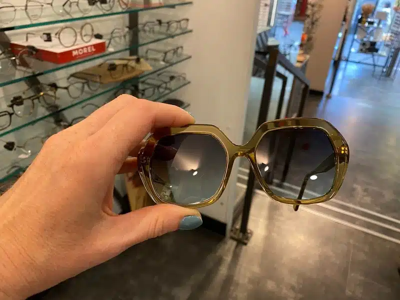 Découvrez les tendances en matière de lunettes de soleil sur la Côte d'Azur