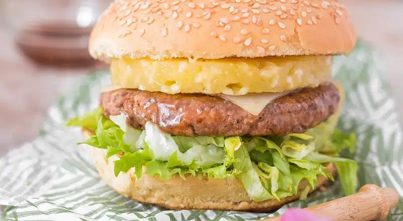 Peut-on consommer du reblochon lors de la grossesse ? Mythes et vérités