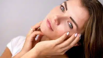 Guide ultime pour choisir les meilleurs soins visage pour peaux sensibles et réactives